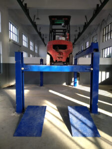 four post for forklift